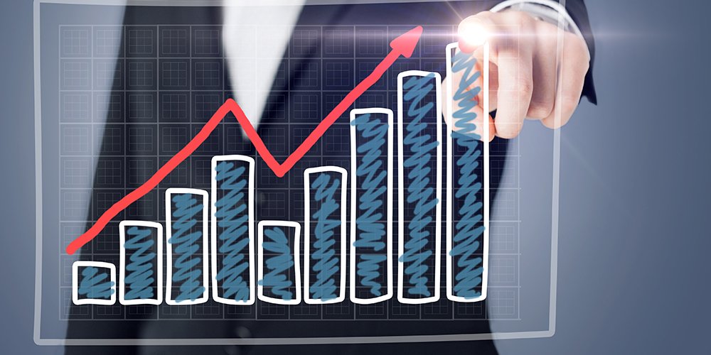 Kukkaruukussa näkyy ituja