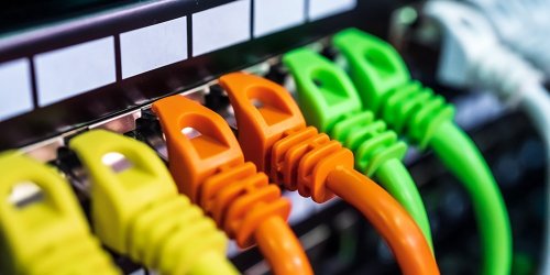 Datateollisuus tulee!