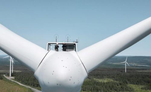 Teollisuus kehottaa pidentämään lupa-aikoja