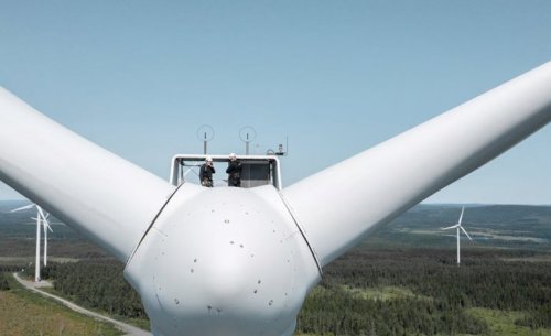 Teollisuus kehottaa pidentämään lupa-aikoja